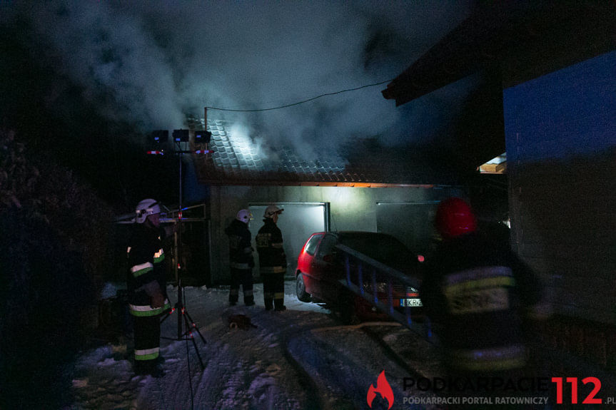 Pożar garażu w Potoku