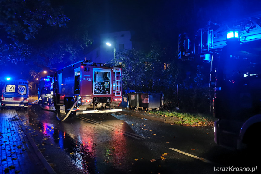 Pożar mieszkania przy ulicy Popiełuszki w Krośnie