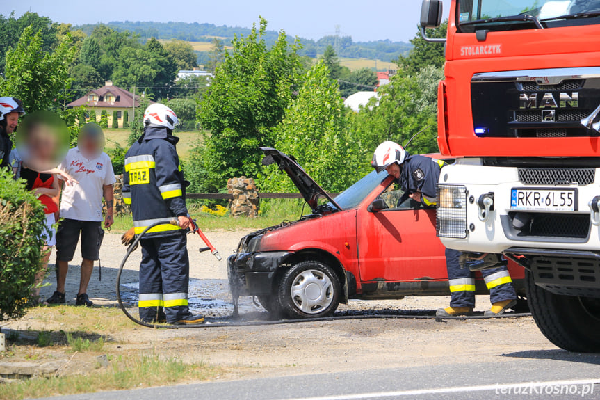 Pożar samochodu w Iwoniczu