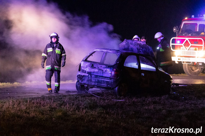 Pożar samochodu w Piotrówce