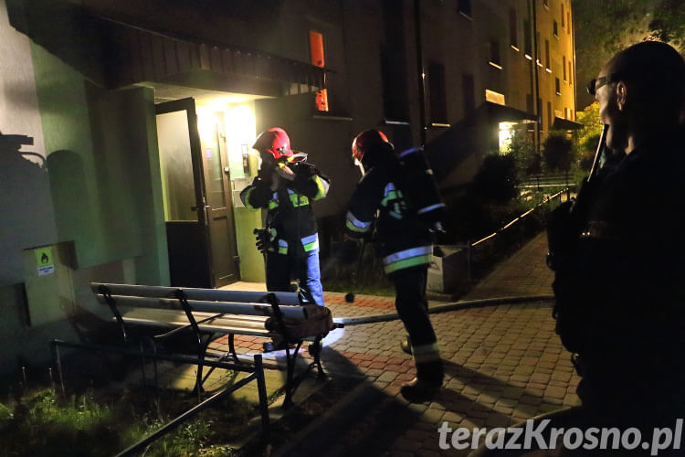 Pożar w bloku przy ul. Krakowskiej w Krośnie
