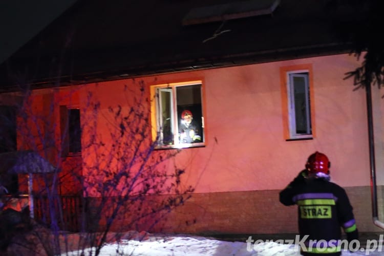 Pożar w domu w Łękach Strzyżowskich