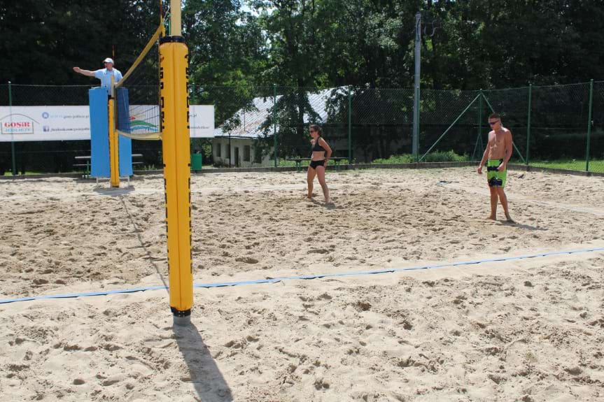 Turniej w siatkówce plażowej w Jedliczu