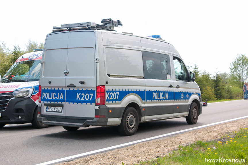 Wypadek na DW887 w Szklarach