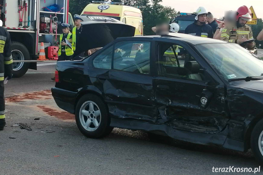 Zderzenie dwóch samochodów w Woli Komborskiej