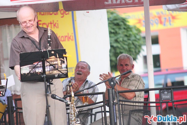 Muzyczna niedziela na rynku w Dukli