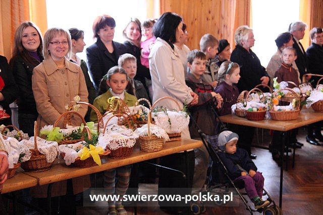Święcenie pokarmów w Świerzowej Polskiej