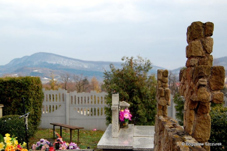Wielkanoc na dukielskich cmentarzach