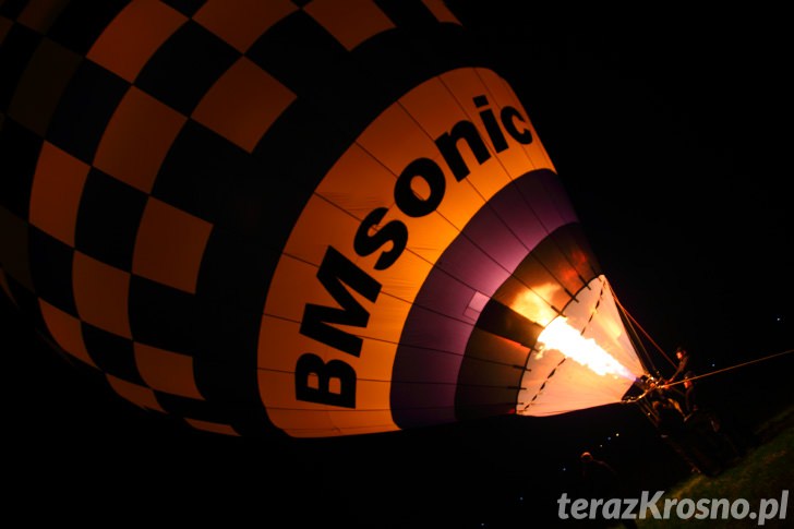 Balony nad Krosnem 2015 - Nocny pokaz balonów