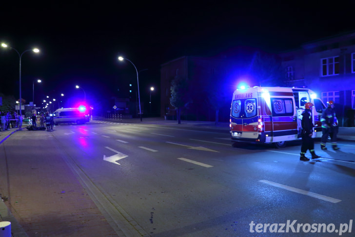 Wypadek w Krośnie, zderzenie motocykla i samochodu osobowego