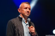 Tomasz Adamek w Miejscu Piastowym: "Dzień zaczynam od znaku krzyża"