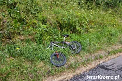 Poważny wypadek 12-letniego rowerzysty w Jaśliskach