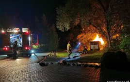 Pożar samochodu przy Zręcińskiej w Krośnie