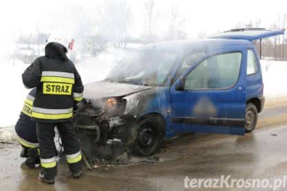 Pożar samochodu w Żarnowcu