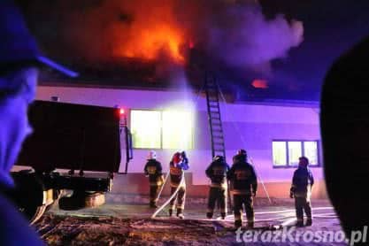 Pożar w zakładzie stolarskim w Żarnowcu