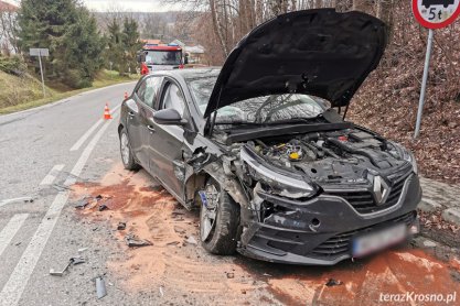 Wypadek w Krościenku Wyżnym, zderzenie forda i renault