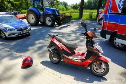 Zderzenie samochodu i skutera w Iwoniczu