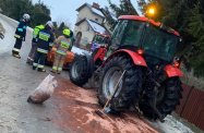 Zderzenie samochodu osobowego z ciągnikiem rolniczym w Jedliczu