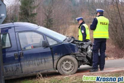 Zderzenie szynobusa z samochodem osobowym w Krośnie