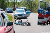 Wypadek na DW887 w Szklarach