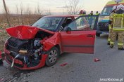 Zderzenie dwóch samochodów na Korczyńskiej