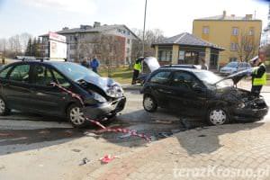 Zderzenie trzech samochodów na ul. Korczyńskiej