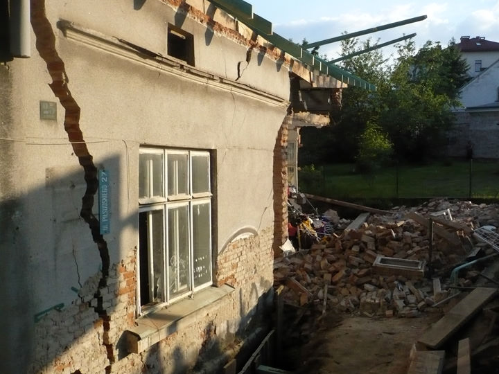 zawalenie budynków w Krośnie